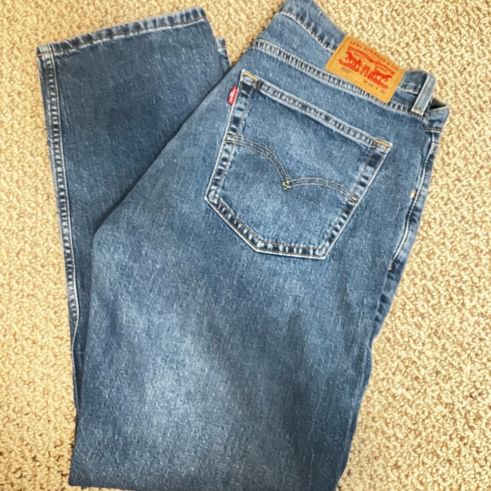 Levi's Blue Straight Jeans with Classic Stitching